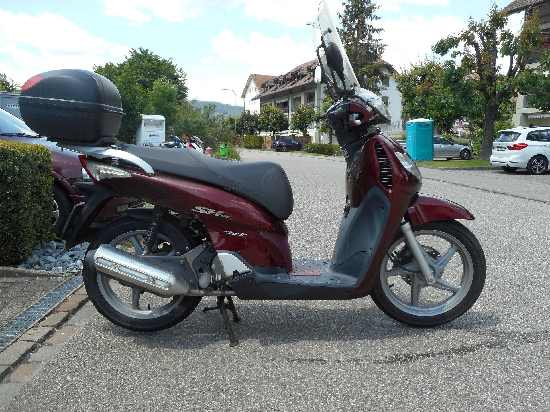 Buy Motorbike Pre Owned Honda Sh 125 Hubacher A Velos Motos Ag Oftringen Id