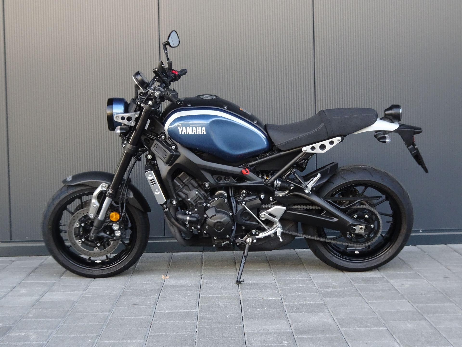 Buy motorbike Pre owned YAMAHA  XSR  900  ABS Keller Motos AG 