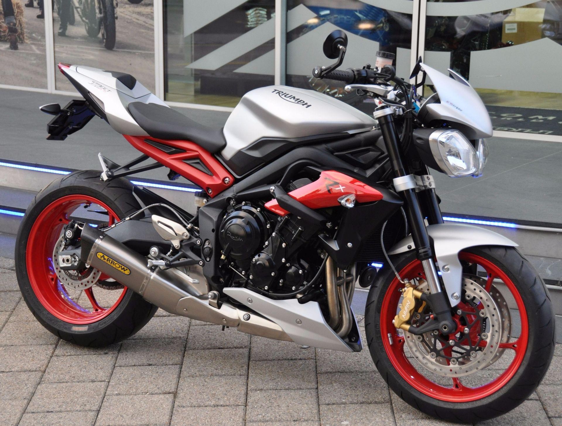 Moto Veicoli nuovi acquistare TRIUMPH Street Triple 675 RX ...