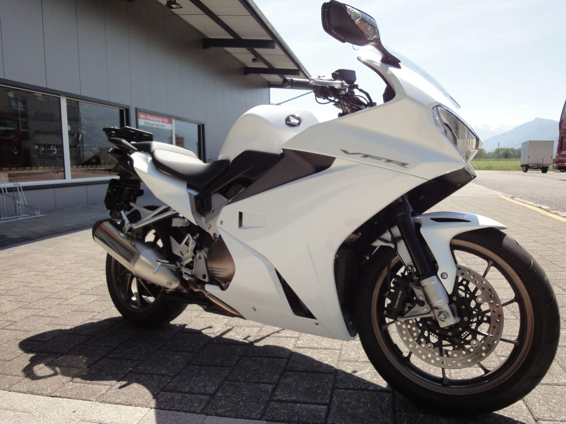 Honda vfr 800 abs